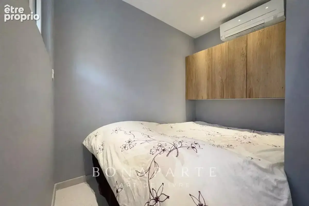 Cannes à 80 m des plages  t1 30 m² rénové  rentabilité +10 % - photo 5