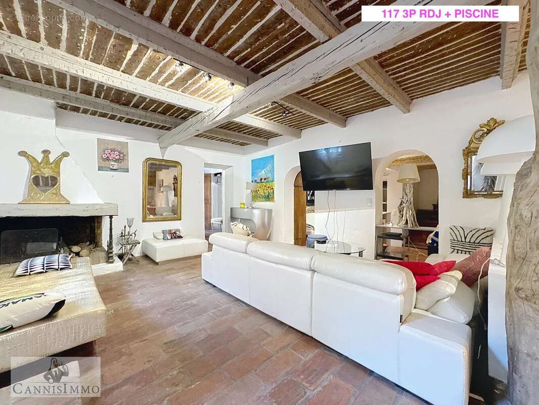 2 immeubles a renover avec piscine cannes - photo 12