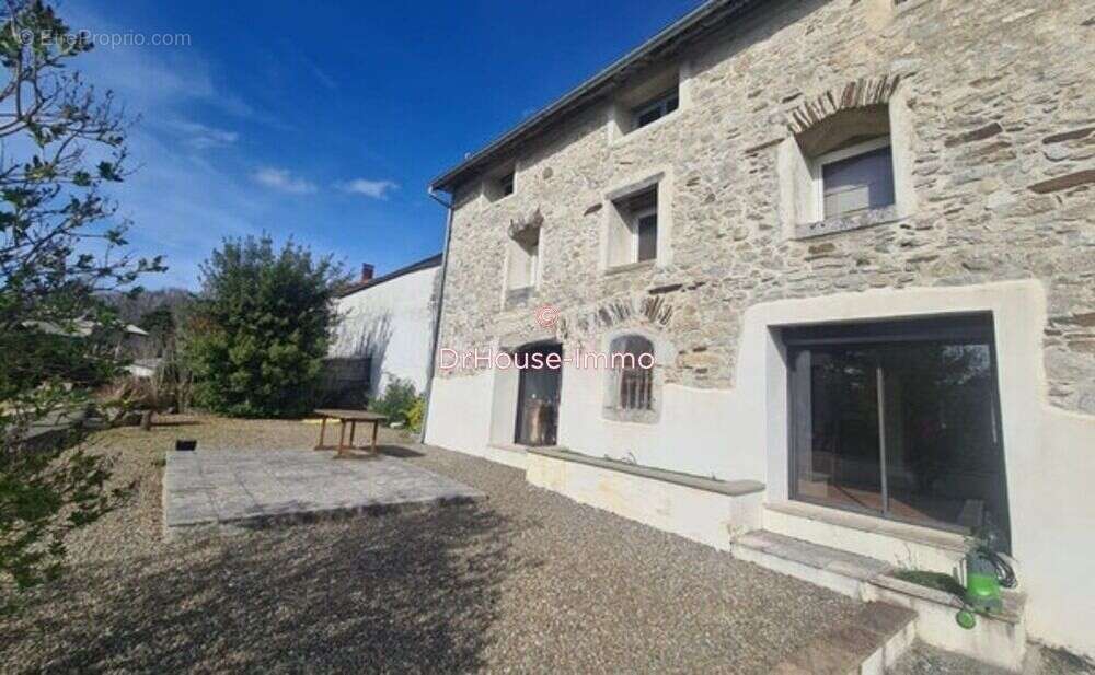 Maison à LES MARTYS