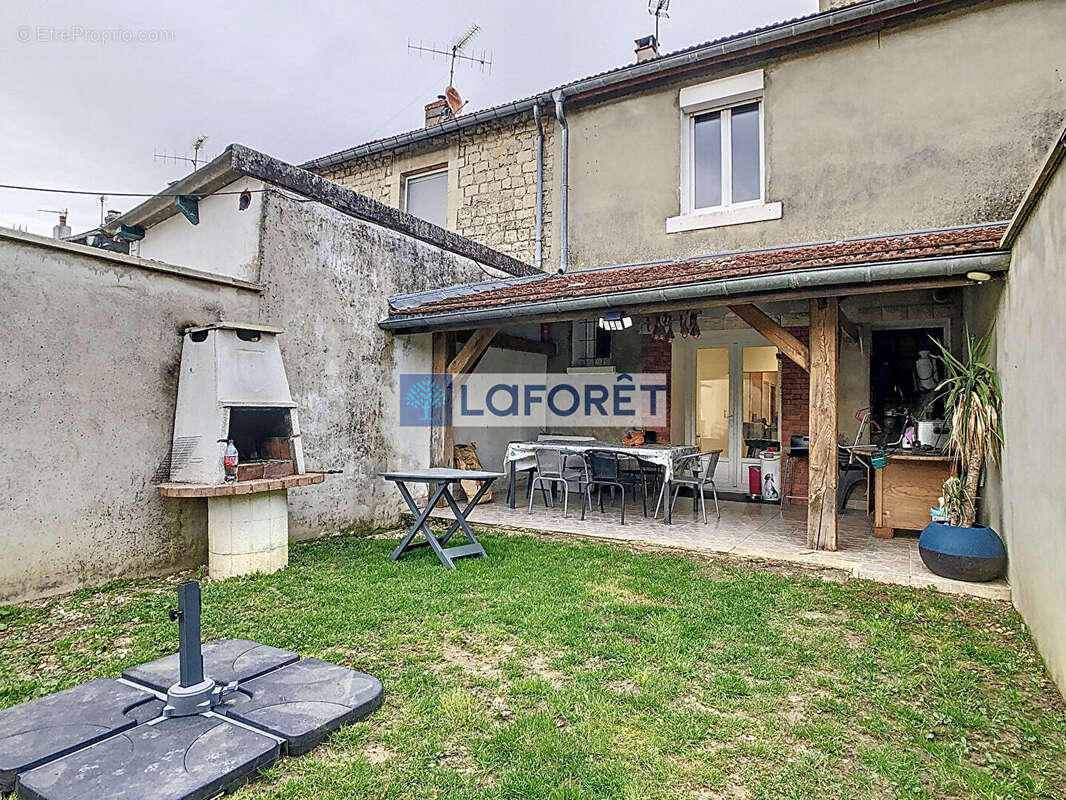 Maison à CHAMOUILLEY