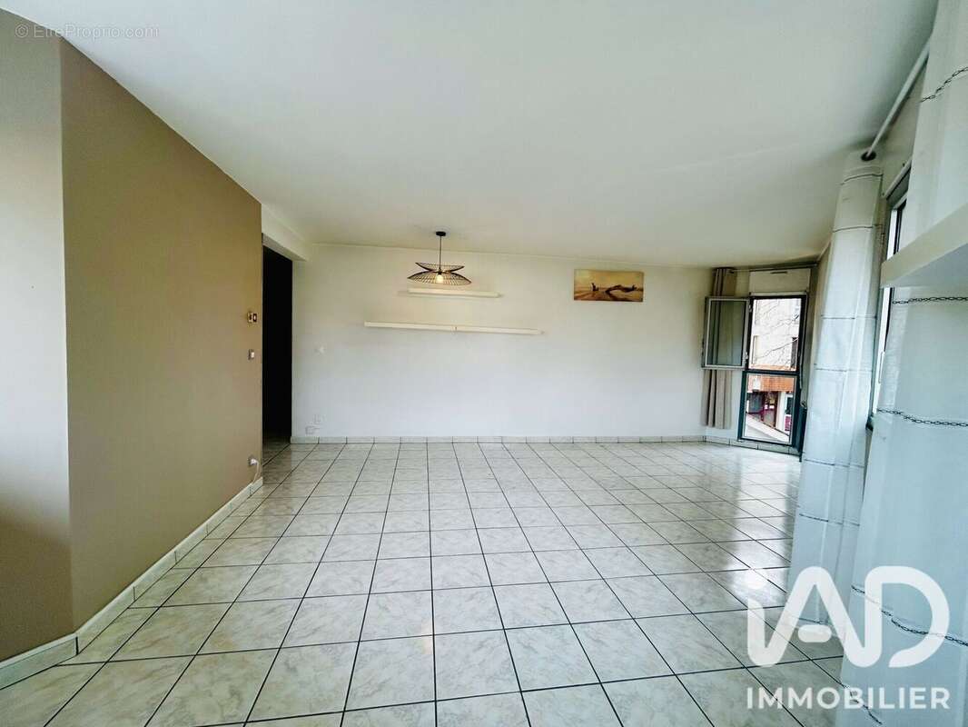 Photo 3 - Appartement à RAMONVILLE-SAINT-AGNE