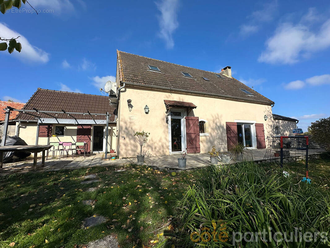 Maison à VALLENAY