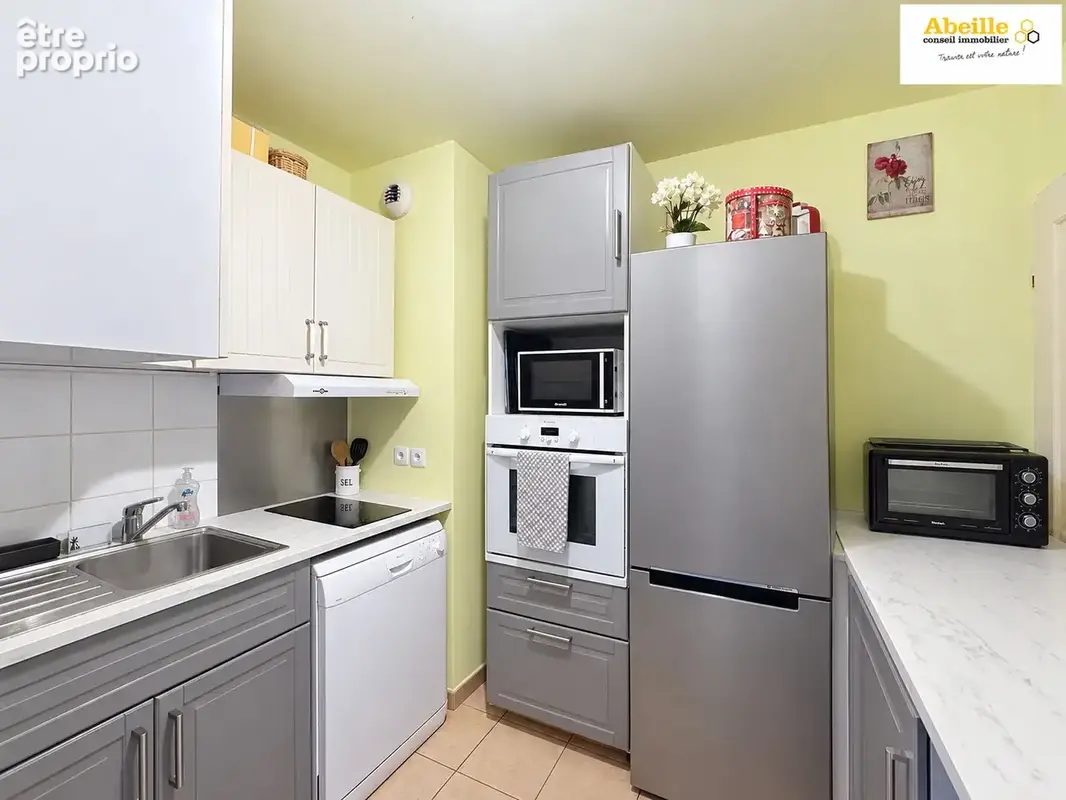 Appartement F3 avec balcon et ascenseur. - photo 3