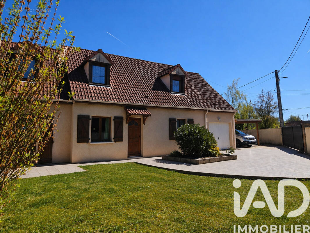 Maison 139 m² à Chevry-En-Sereine  - photo 1