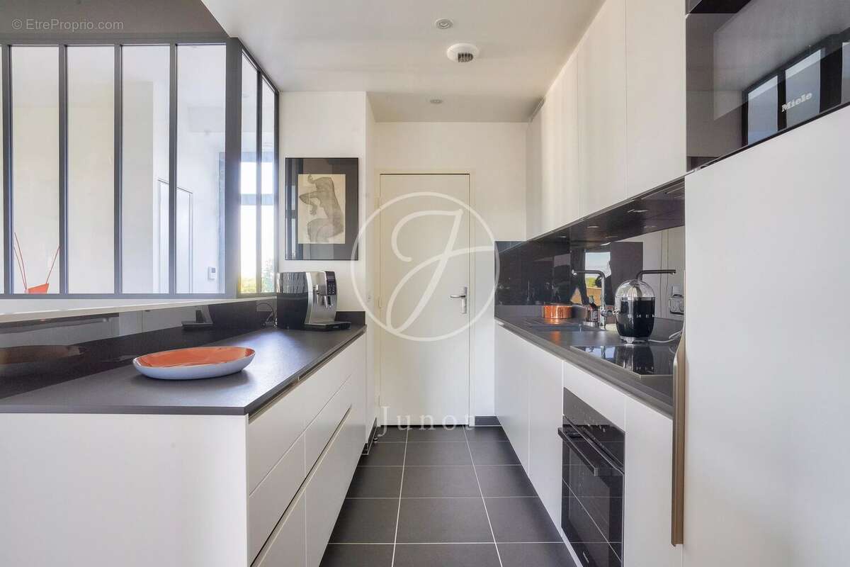 Appartement à MAISONS-LAFFITTE