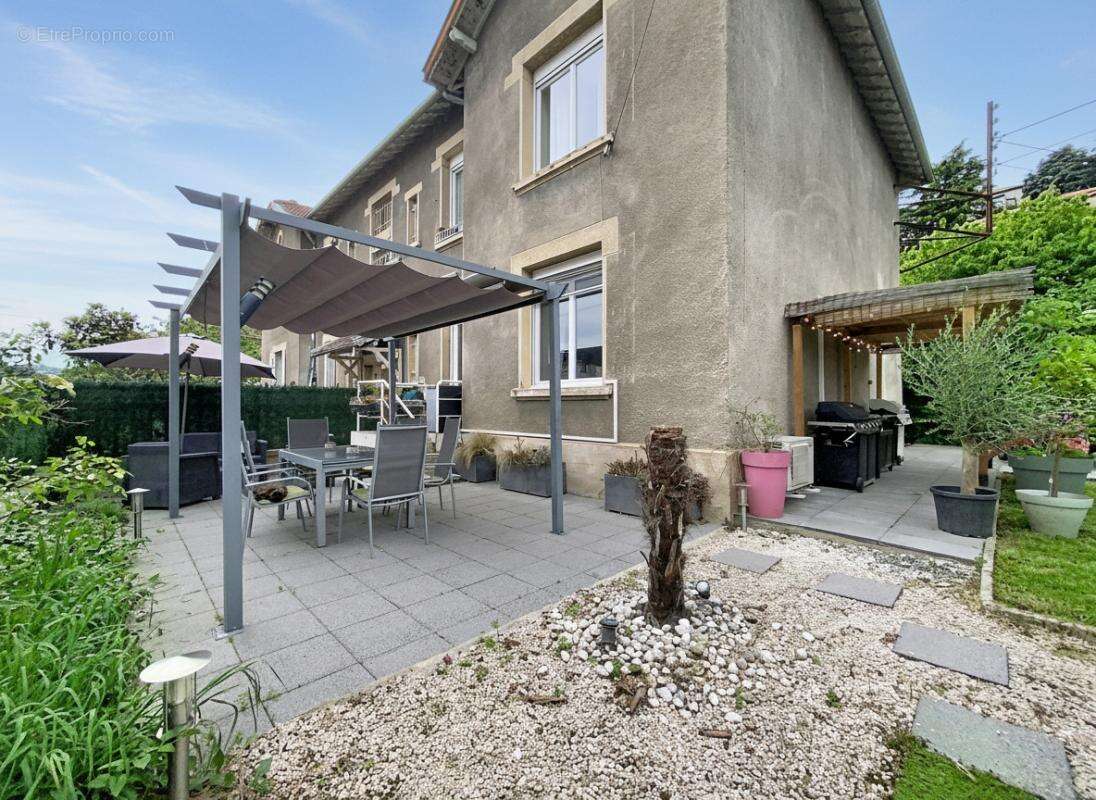 Appartement à GIVORS