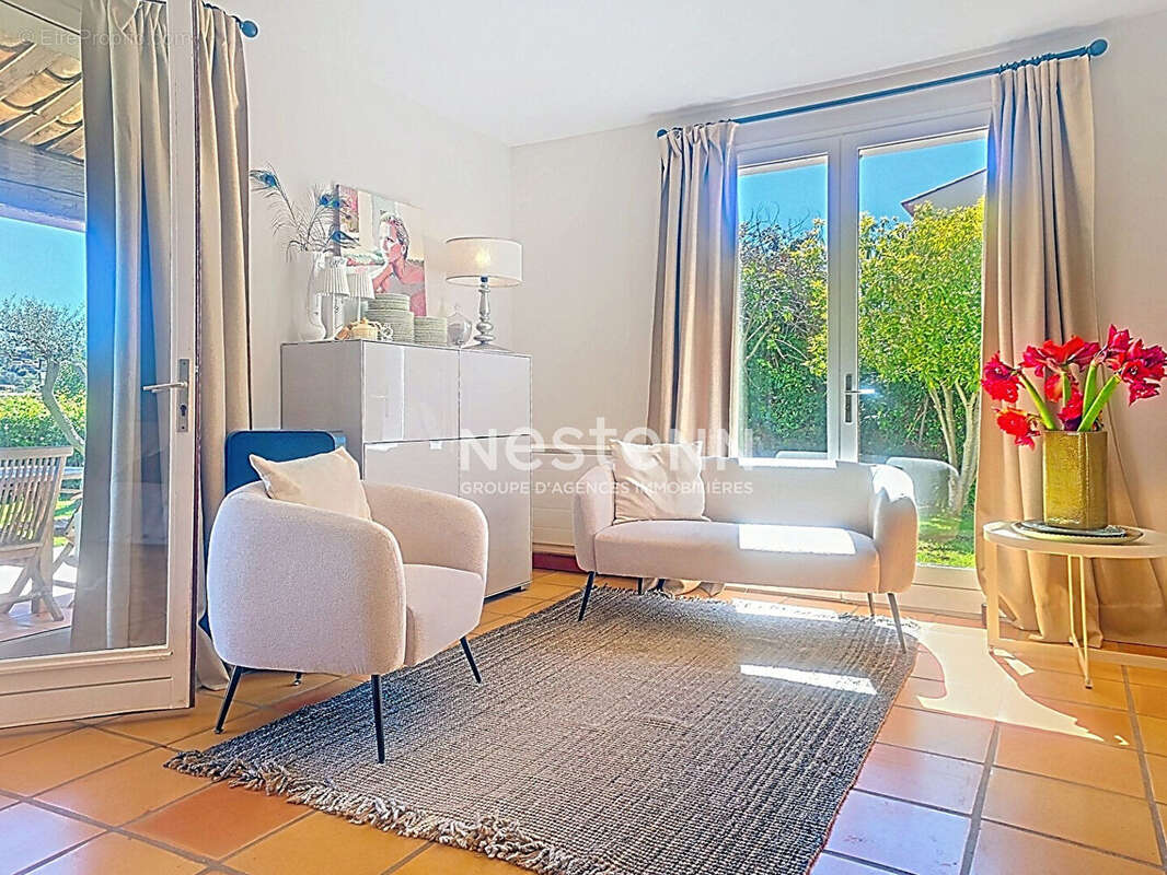 Maison à VALLAURIS