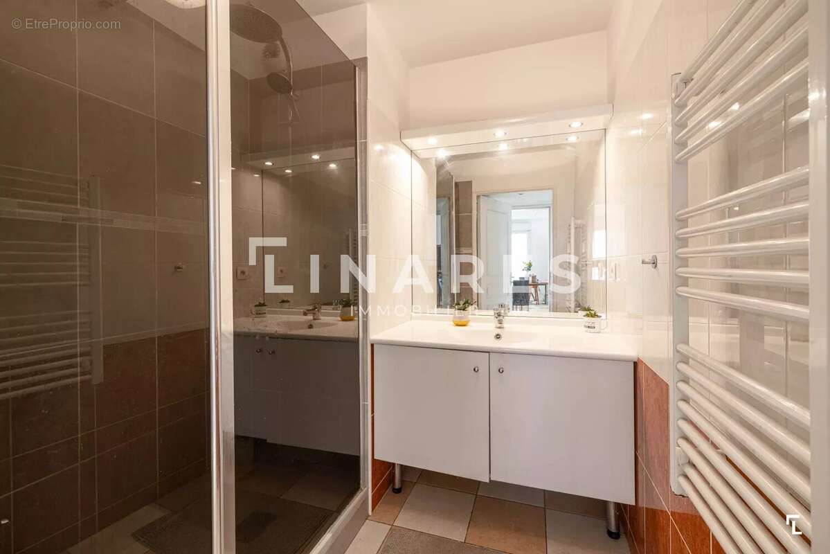 Appartement à MARSEILLE-8E
