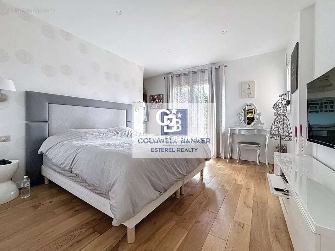 Maison à SAINT-RAPHAEL