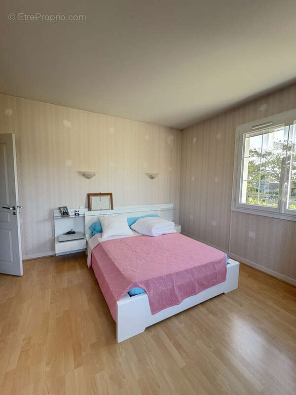 Maison à DOMPIERRE-SUR-BESBRE