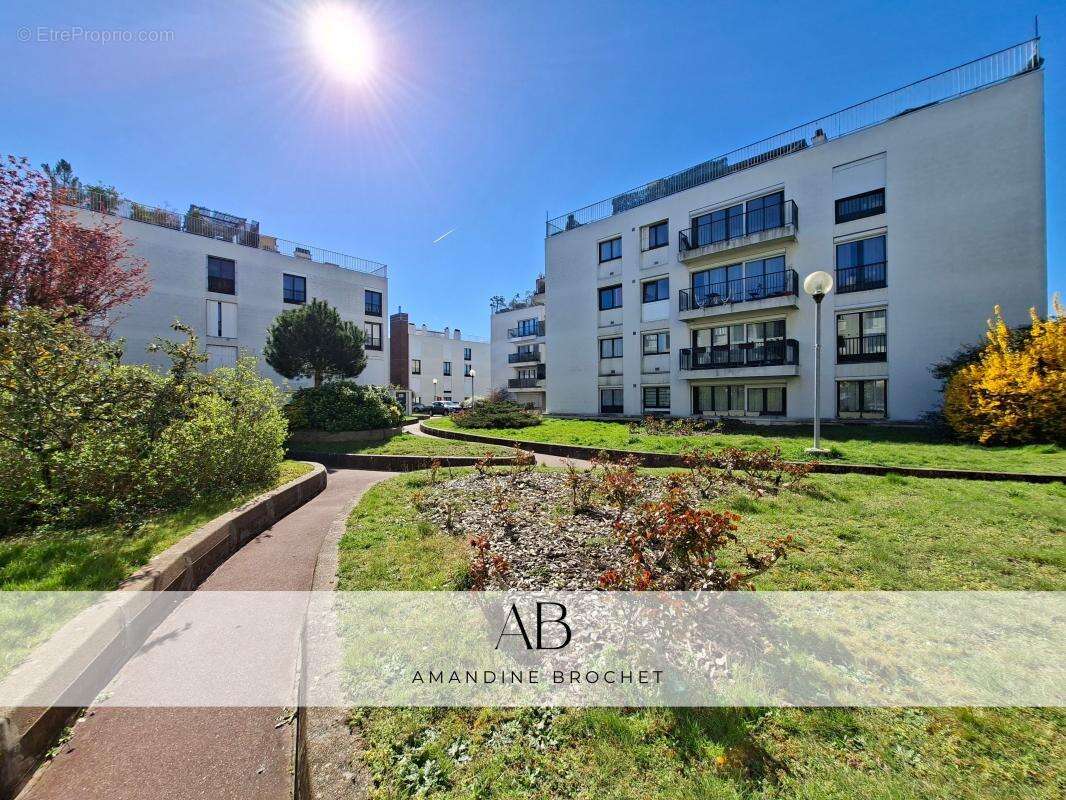 Appartement à VAUCRESSON