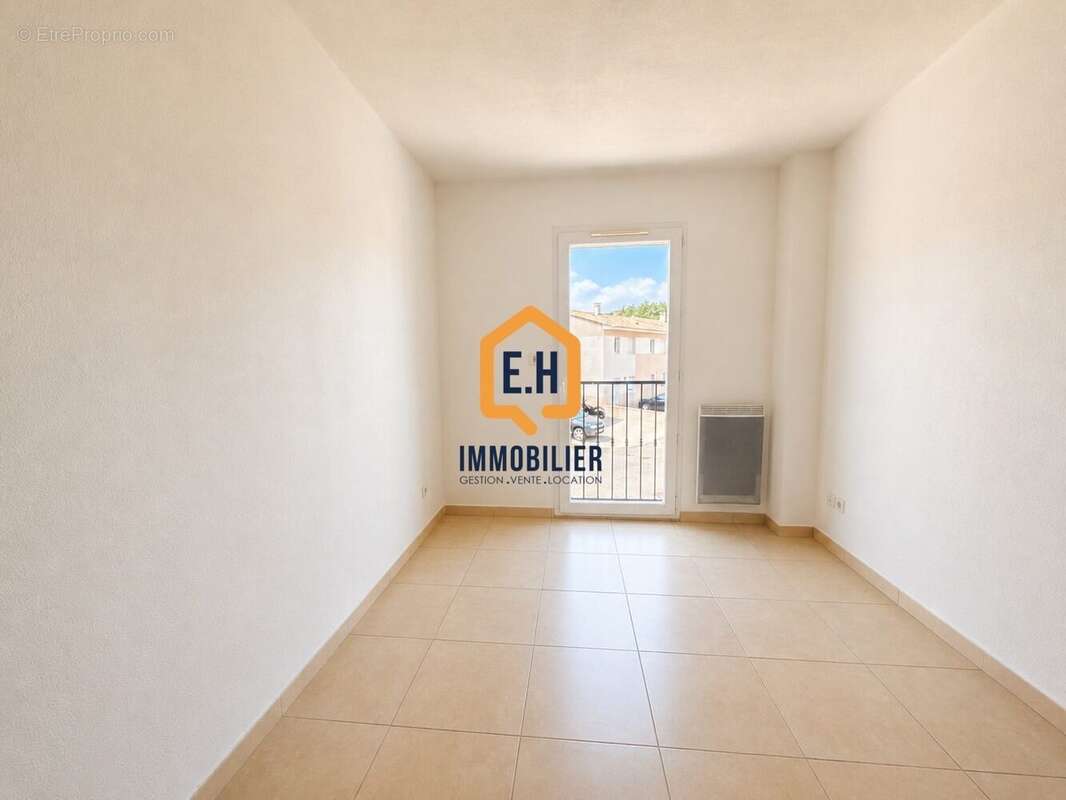 Maison 83 m² à Cuers  - photo 6