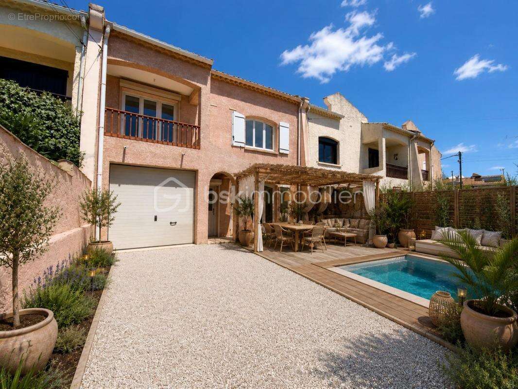 Agde – maison familiale 107 m² – beaux volumes – 3 chambres – fort potentiel - photo 2