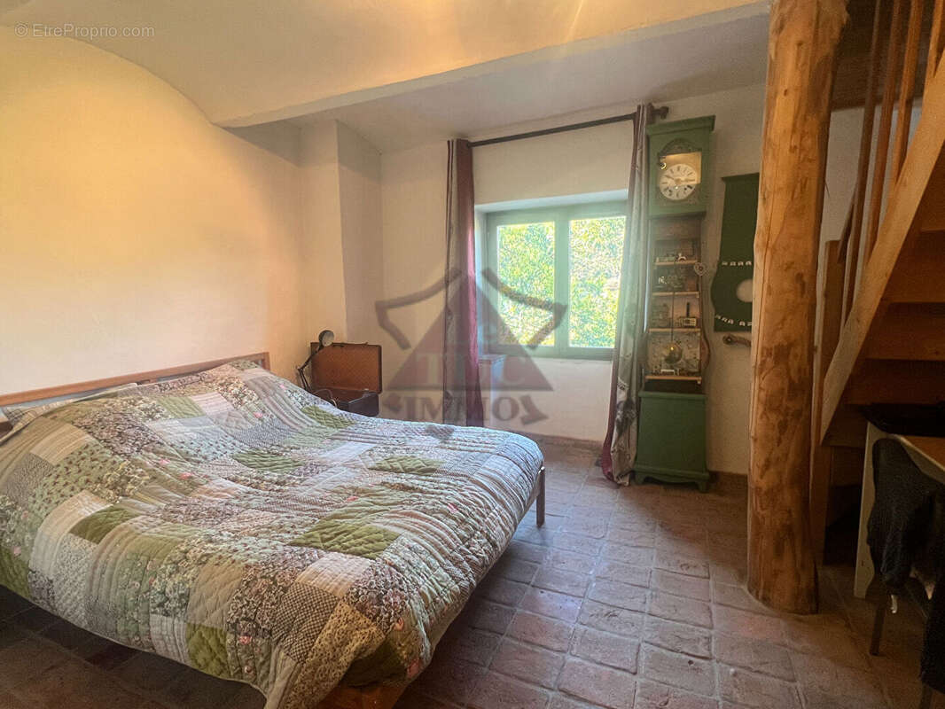 Maison à SAINT-FLORENT-SUR-AUZONNET