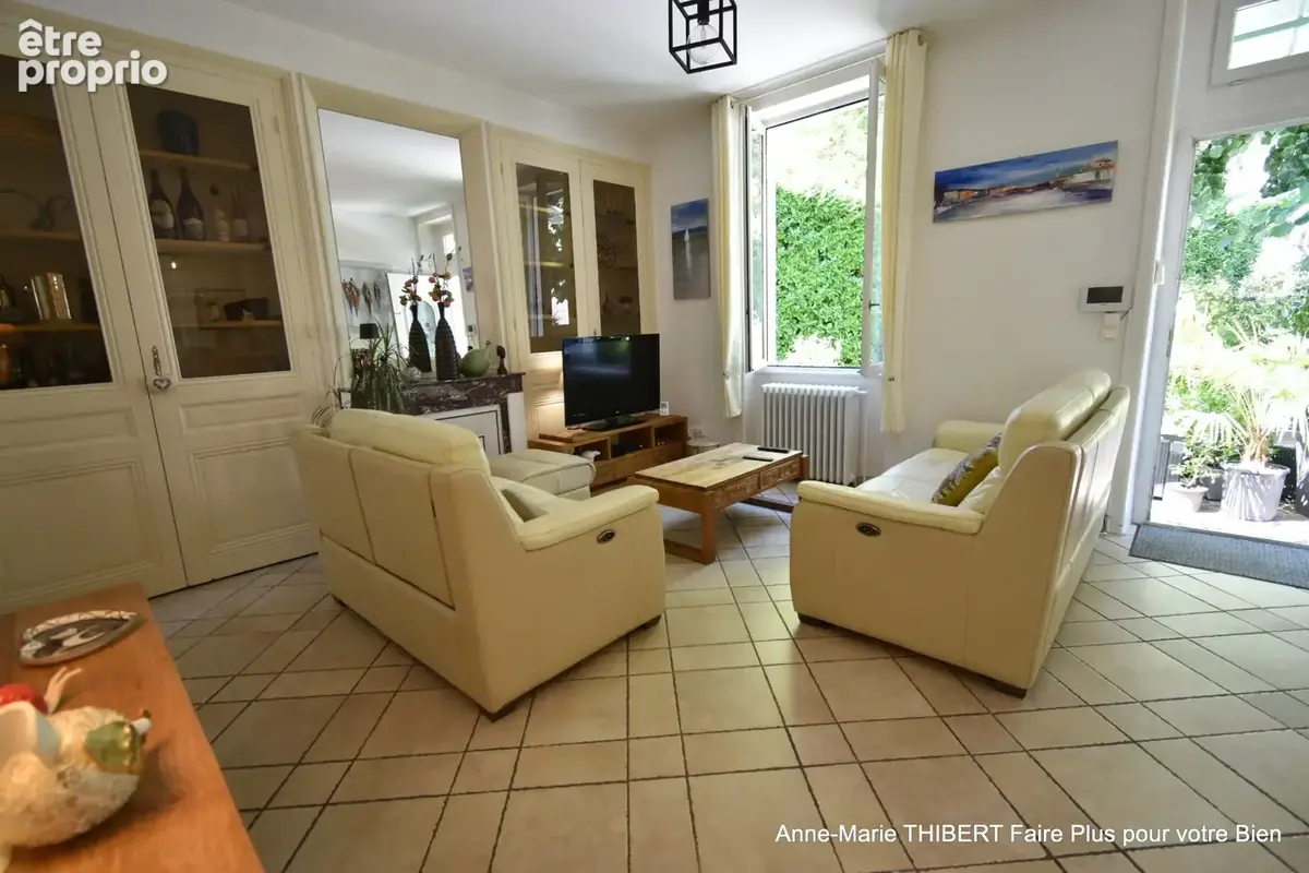 Maison à vendre 6 pièces VILLEURBANNE (69) - photo 9