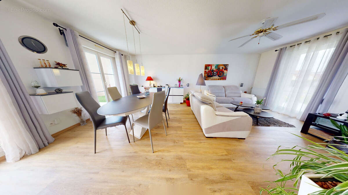 Maison à SANNERVILLE