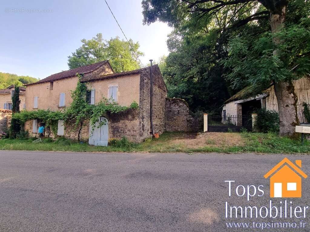 Maison à CAYLUS