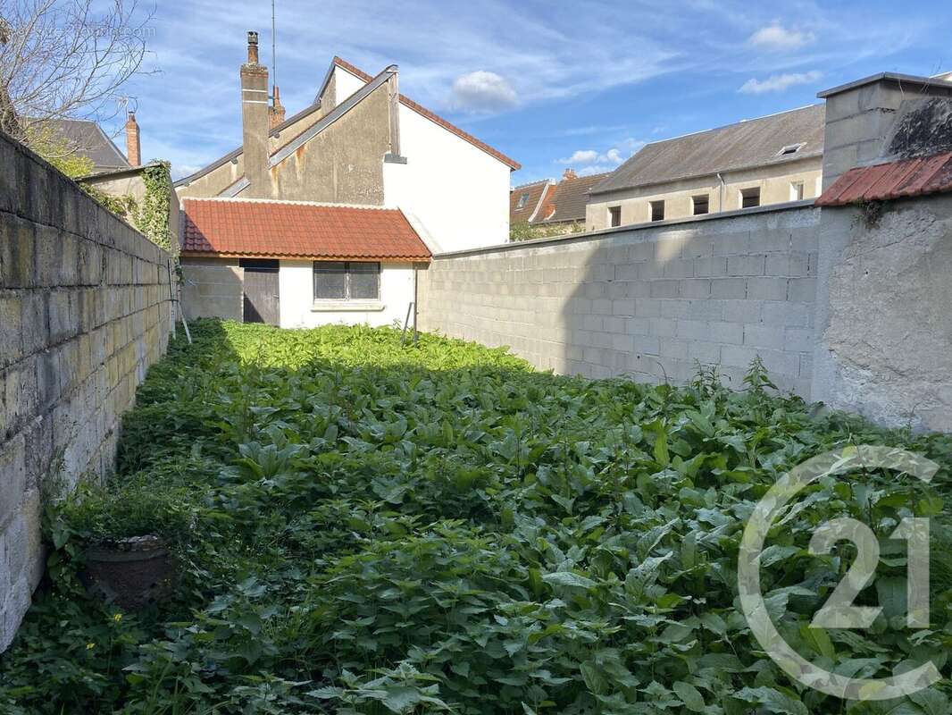 Maison à COSNE-COURS-SUR-LOIRE