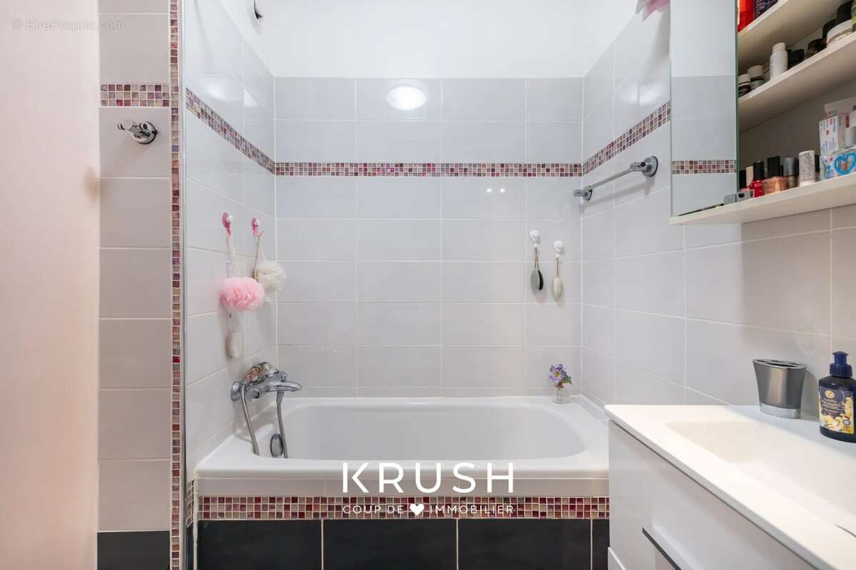 Appartement à MARSEILLE-2E