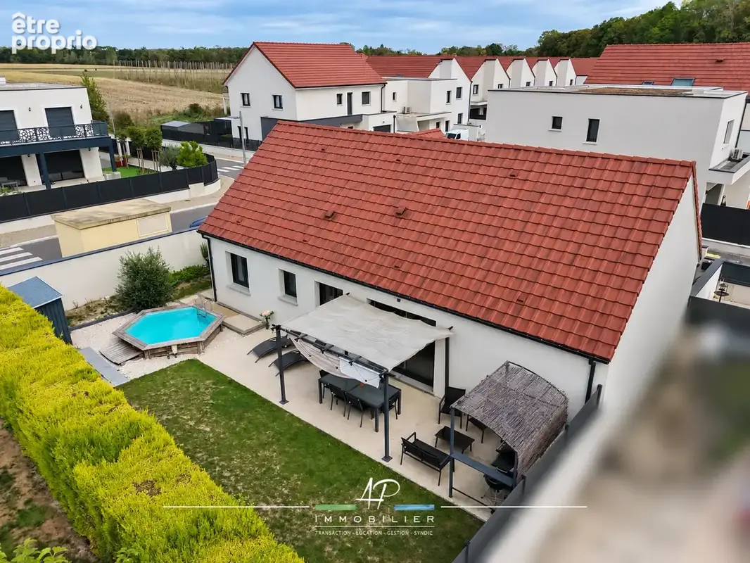 Photo Maison à Saint-Julien au prix de 325 000€