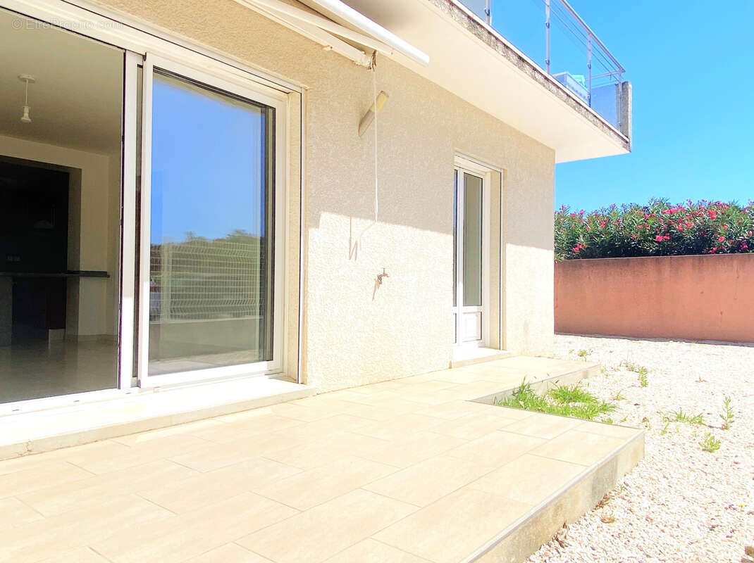 Appartement à VILLENEUVE-DE-LA-RAHO