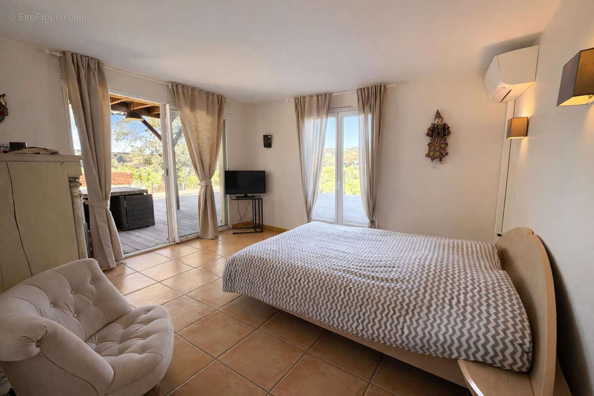 Maison Sète 5 pièces 154m2 - photo 14