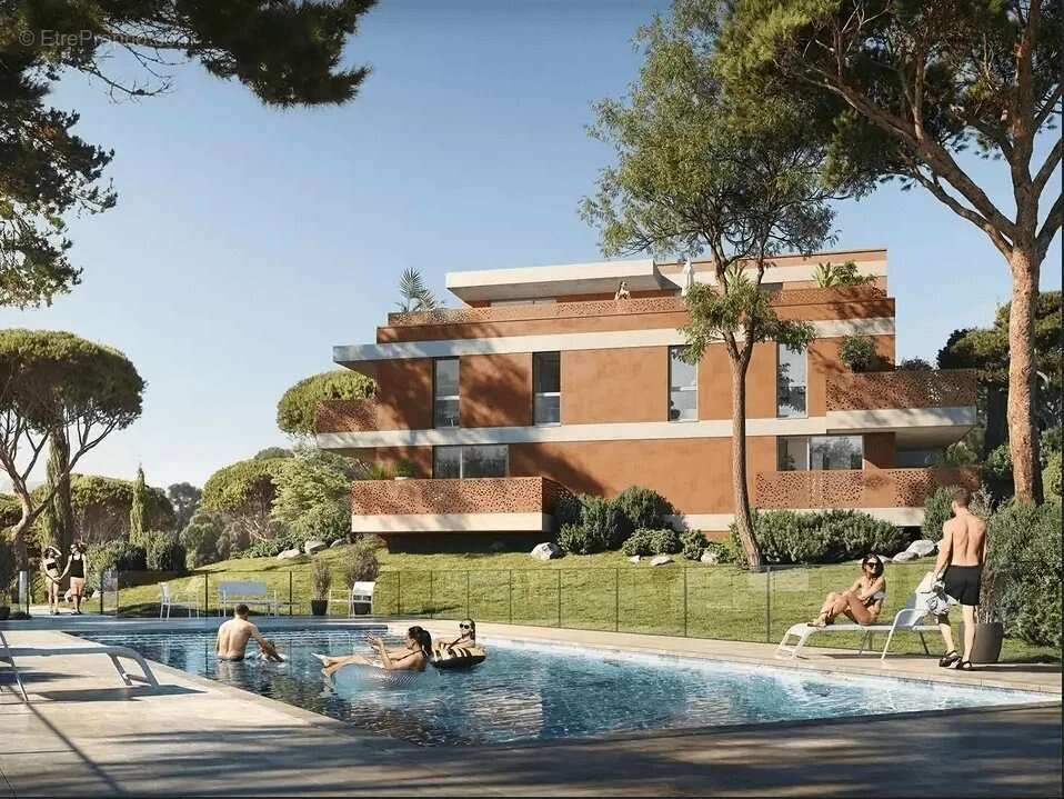 Appartement à FREJUS