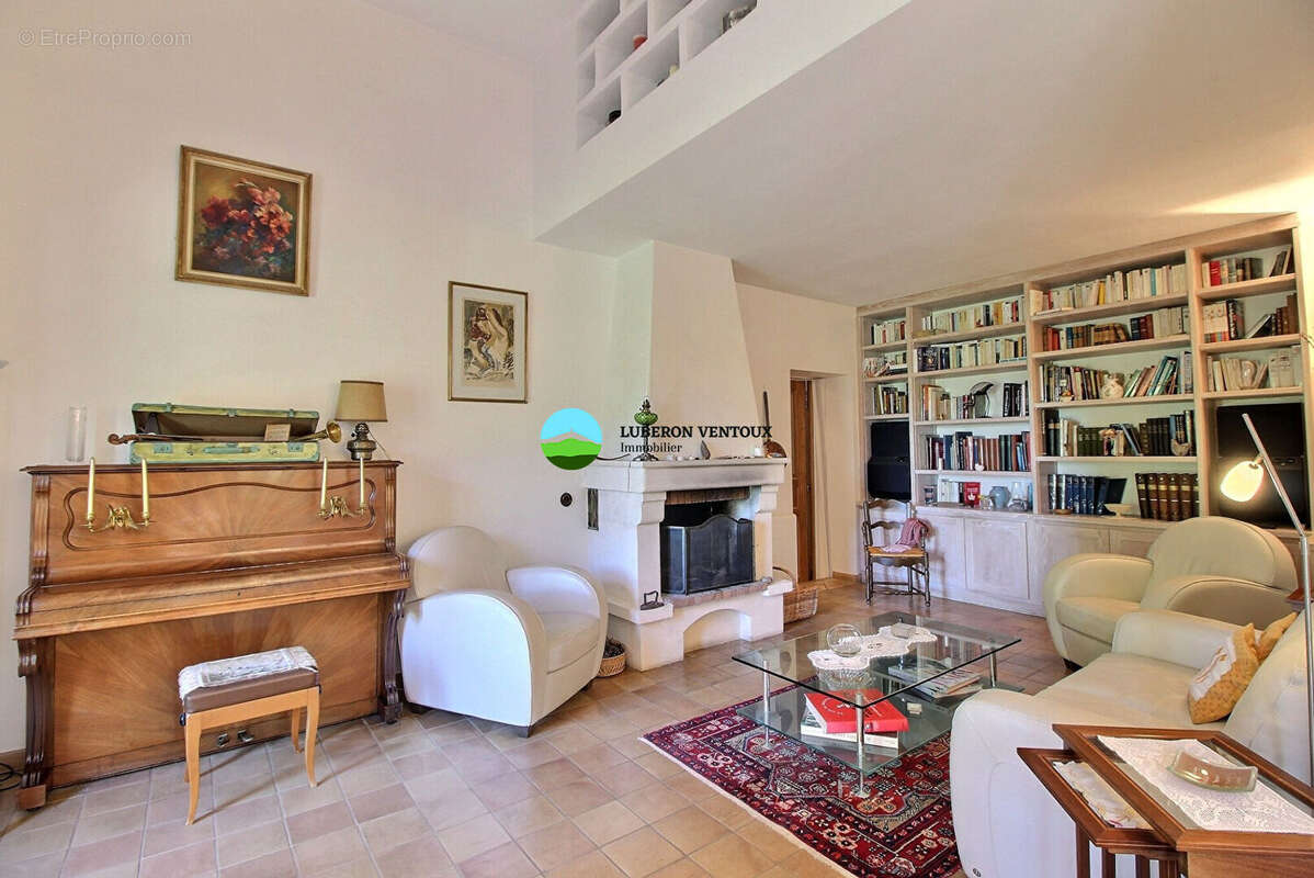 Maison à LE BARROUX