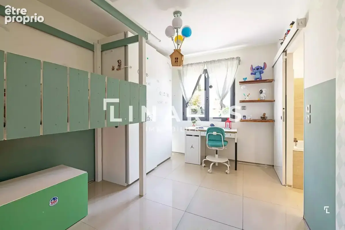CALIFORNIA FAMILY - Villa T5 de 164m²  - Terrain de 820m² - Jardin/Piscine - Terrasse - Double garage - Atelier - 13190 Allauch - photo 12