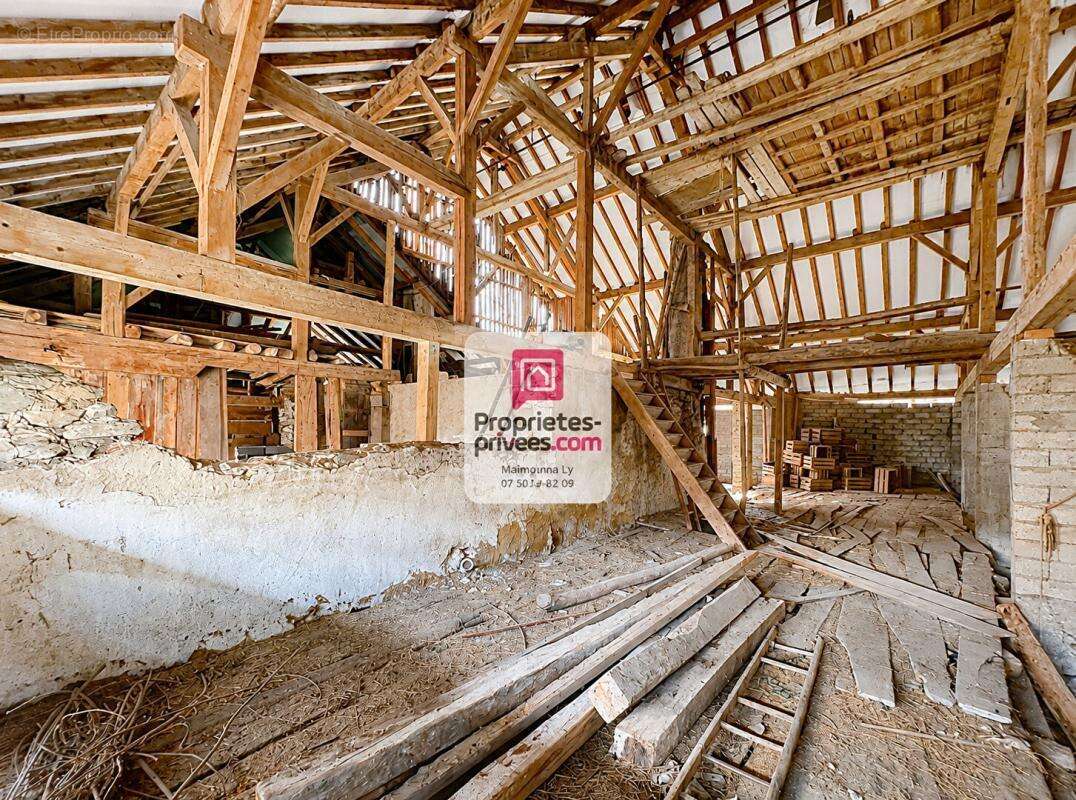 Grange  authentique à fort potentiel 600 m2  Marlens - photo 11