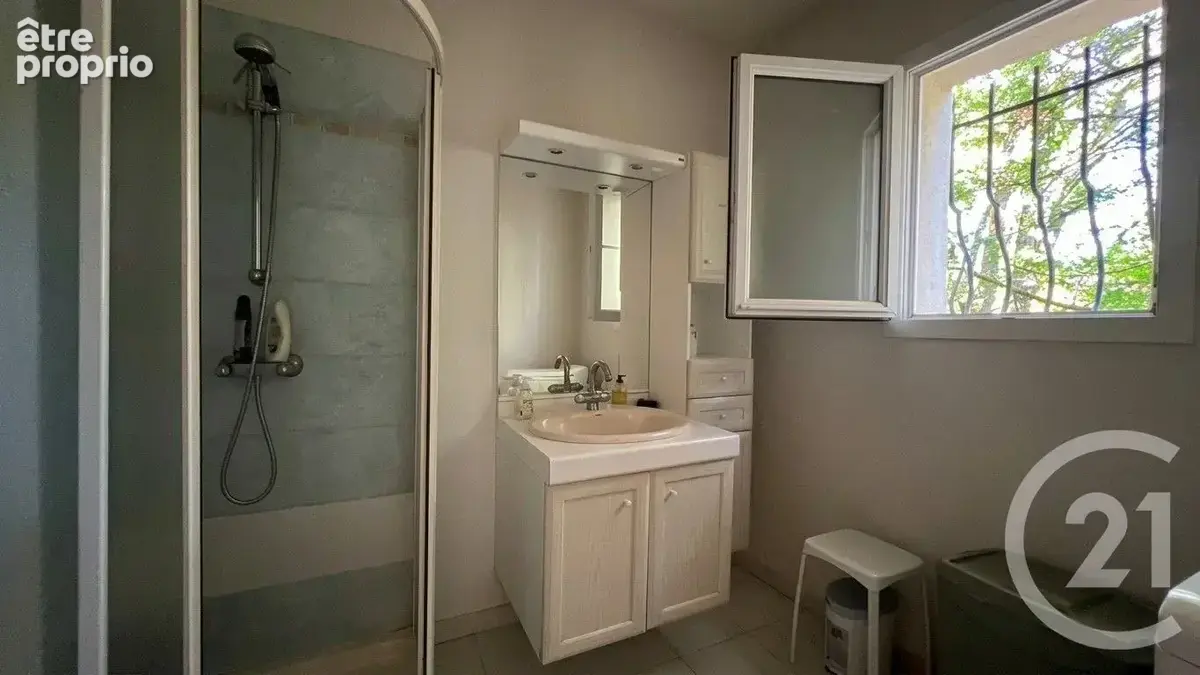 Maison 7 pièces 196 m² à vendre à Saint-Quentin-La-Poterie (30700) - photo 13