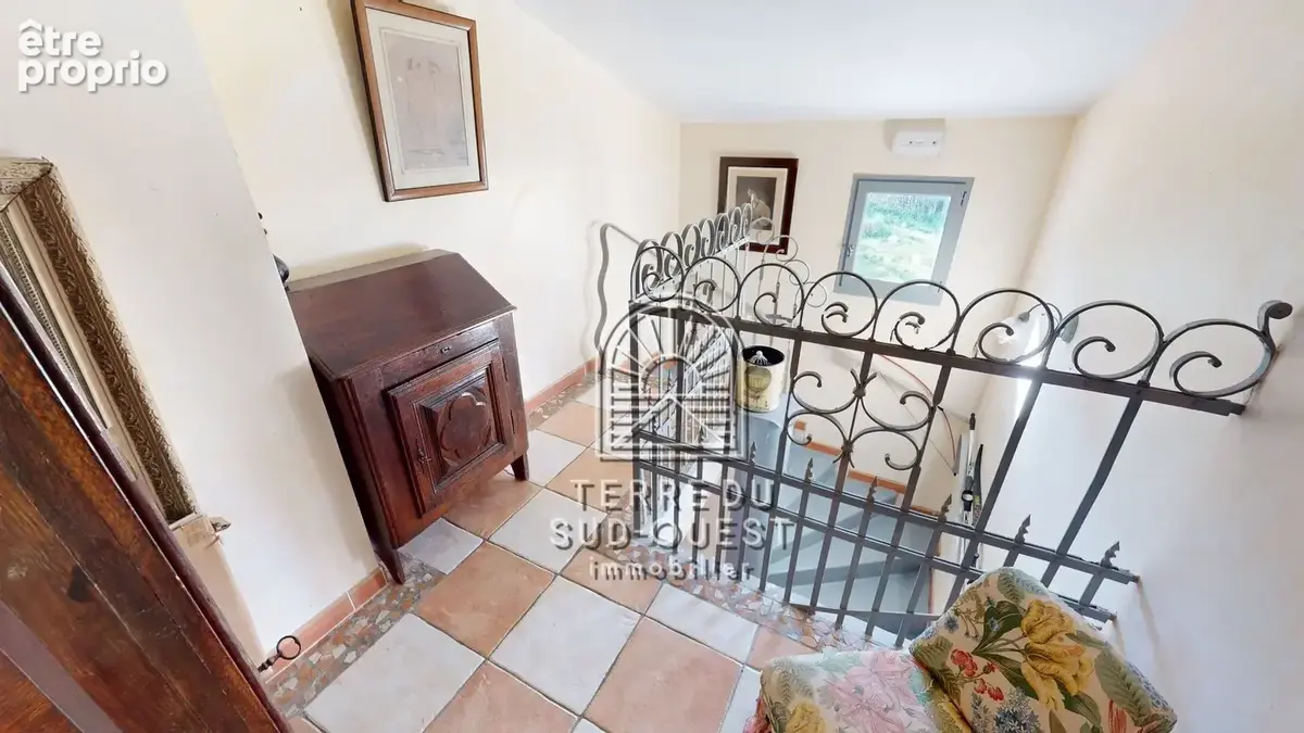 Propriété avec maison, gîte et dépendance - 500 m2 exploitables - photo 12