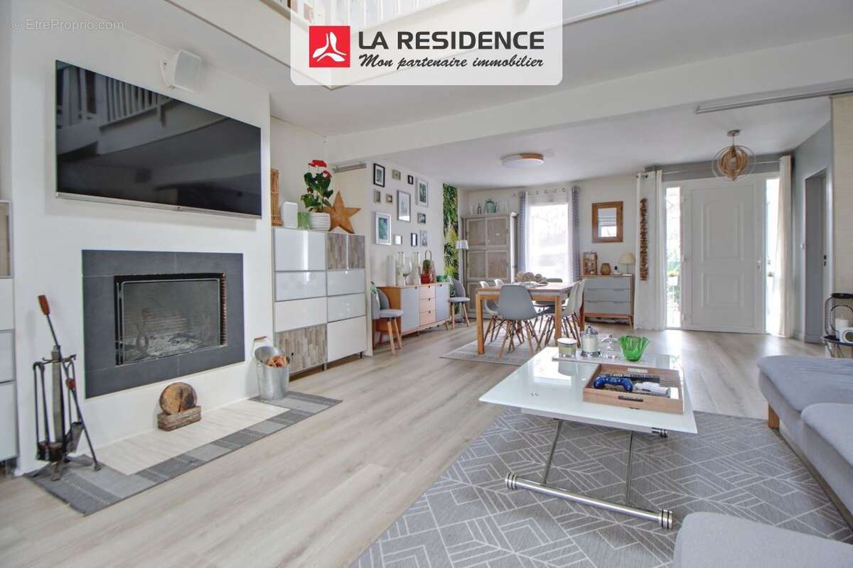 Maison à VERNEUIL-SUR-SEINE