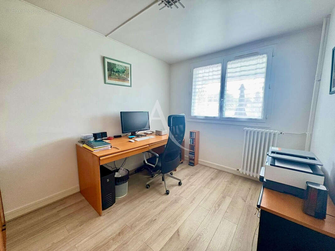 Appartement Bures Sur Yvette 5 pièce(s) 79.35 m2 - photo 9