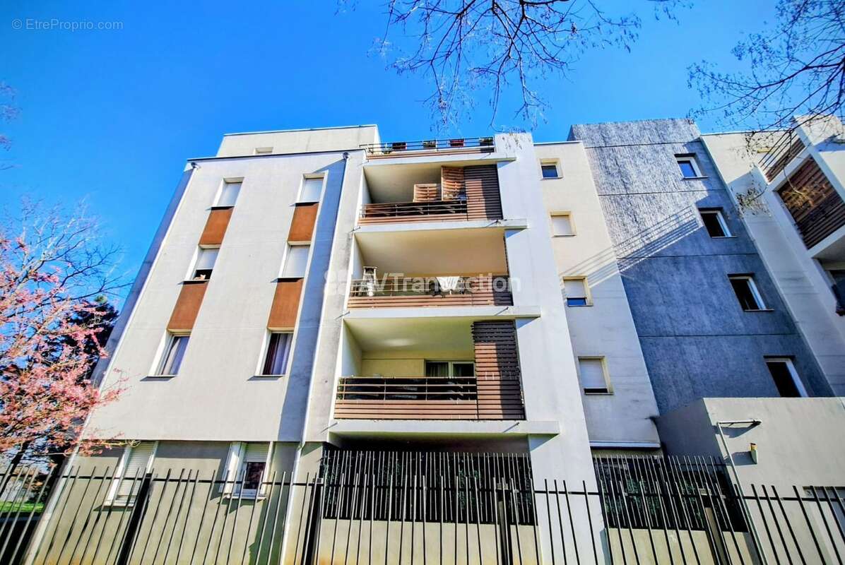 Appartement à VAULX-EN-VELIN