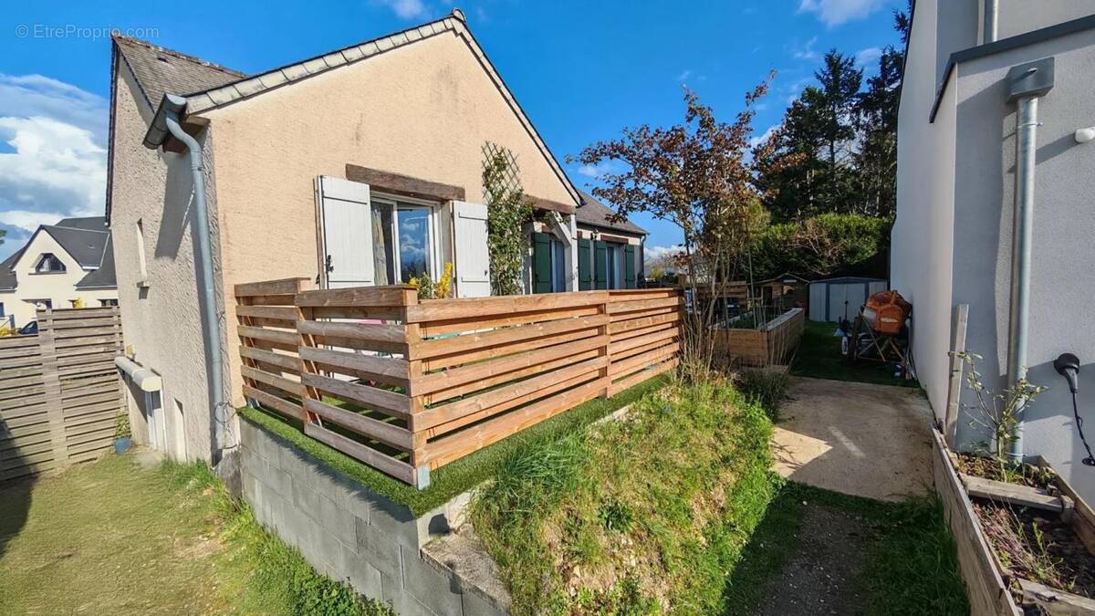 Maison à MONTBAZON