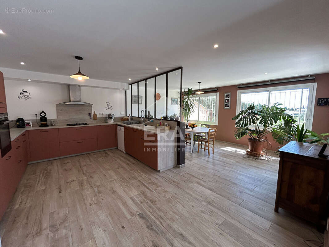 Maison à BEAUMES-DE-VENISE