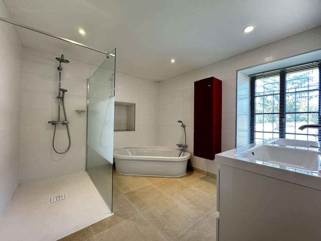 Maison à CHALLIGNAC