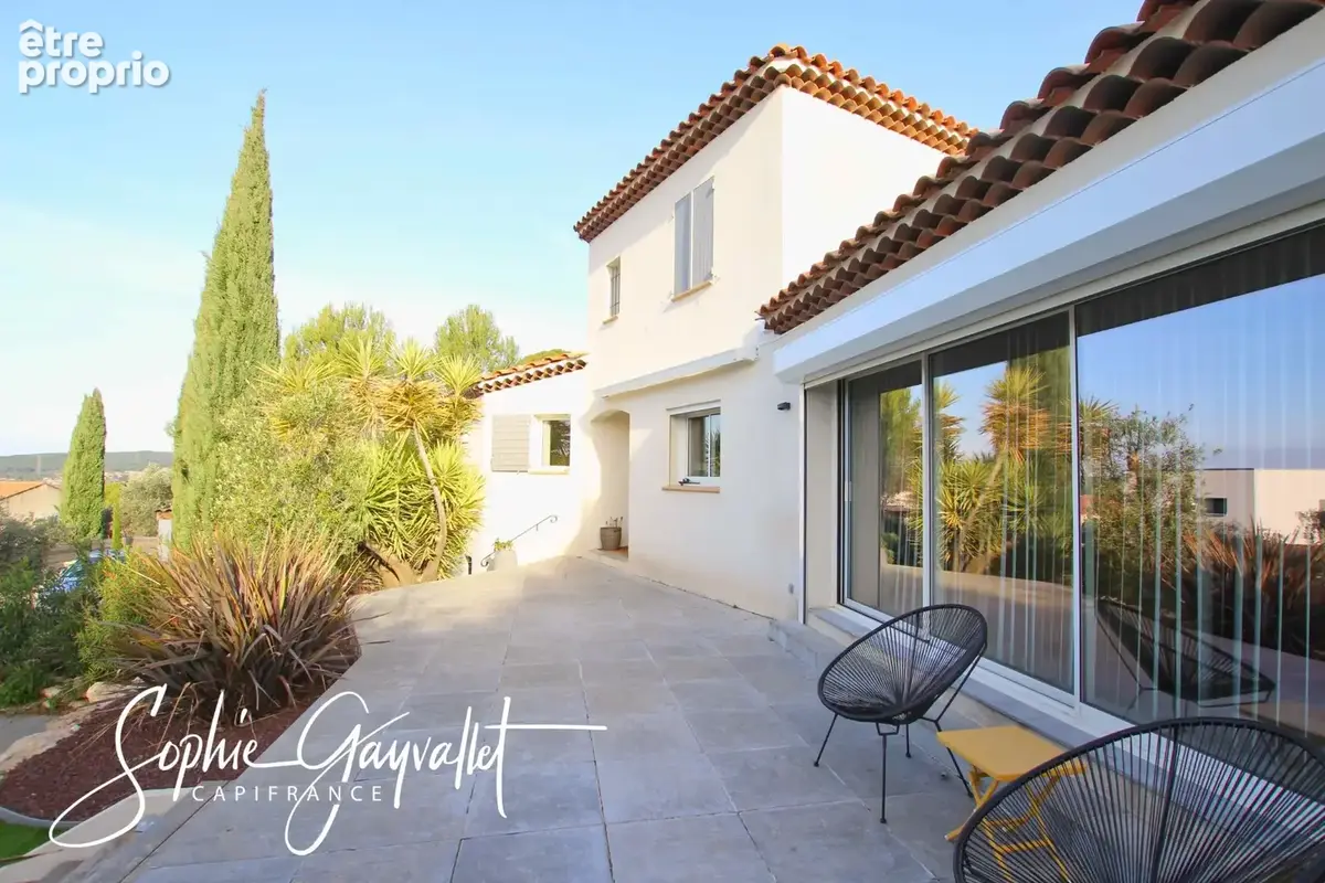 Velaux – villa familiale 168 m² avec vue panoramique, piscine et t2 indépendant - photo 15