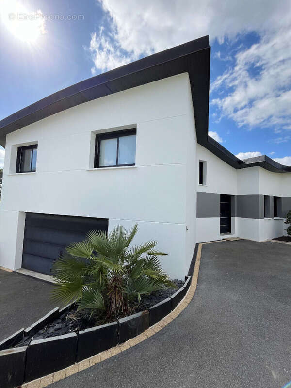 Maison à SAINT-DIVY