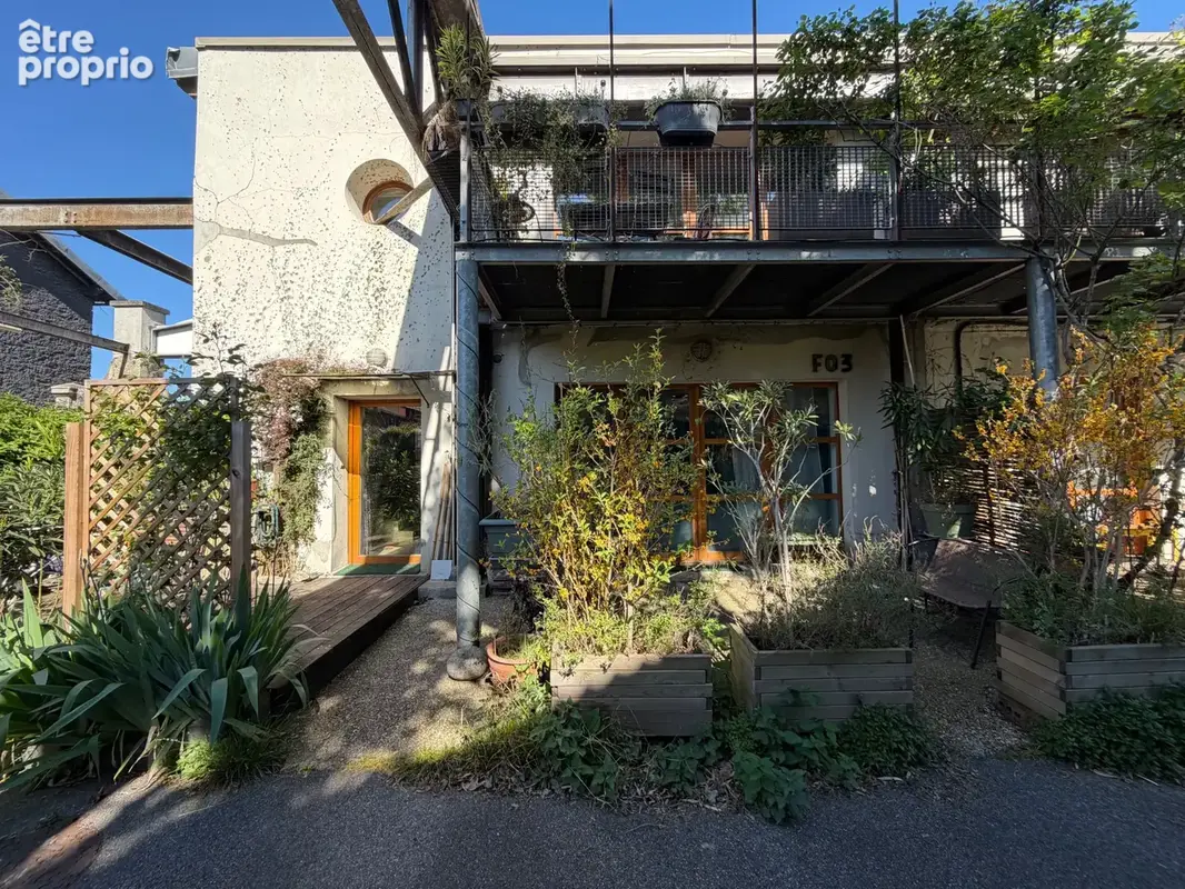 Maison/loft sur trois niveaux (170m2), calme, lumineuse, dans un cadre verdoyant - photo 21