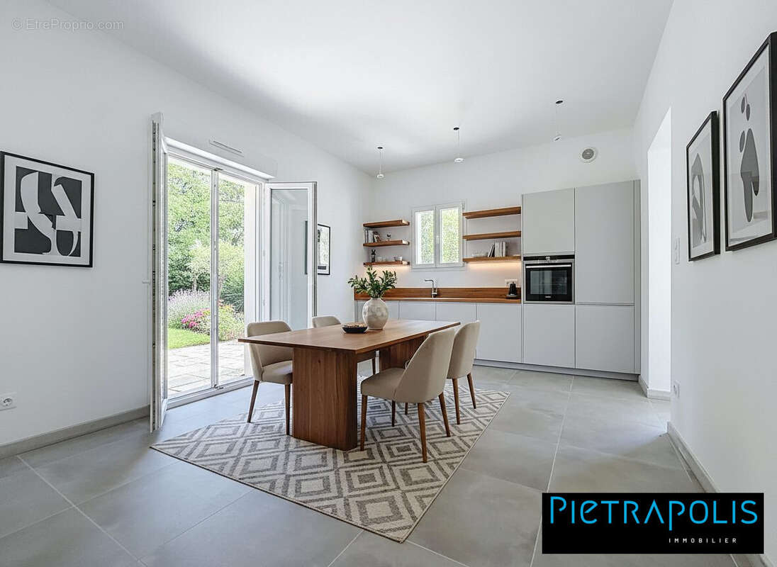 Maison 131 m² à Villefranche-Sur-Saone  - photo 2