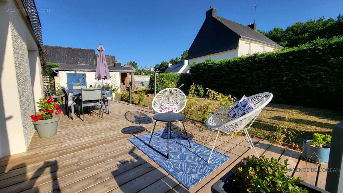 Maison à vendre à Ploemel - 890 m² avec piscine et jardin aménagé - photo 12