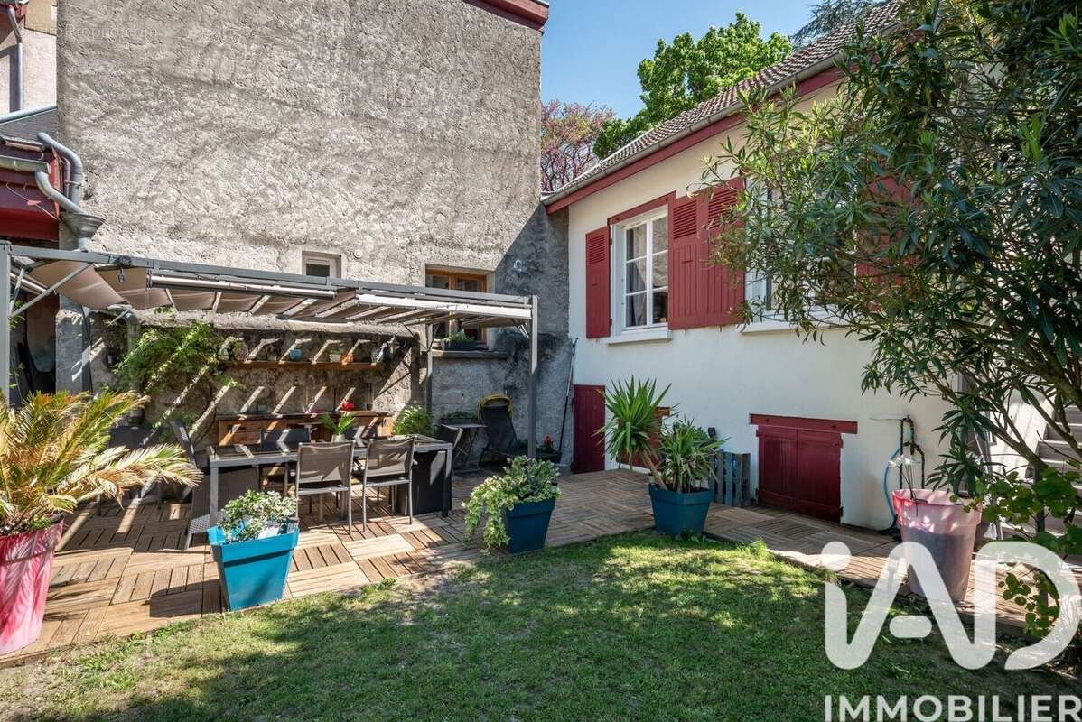 Maison 100 m² à Grenoble  - photo 4