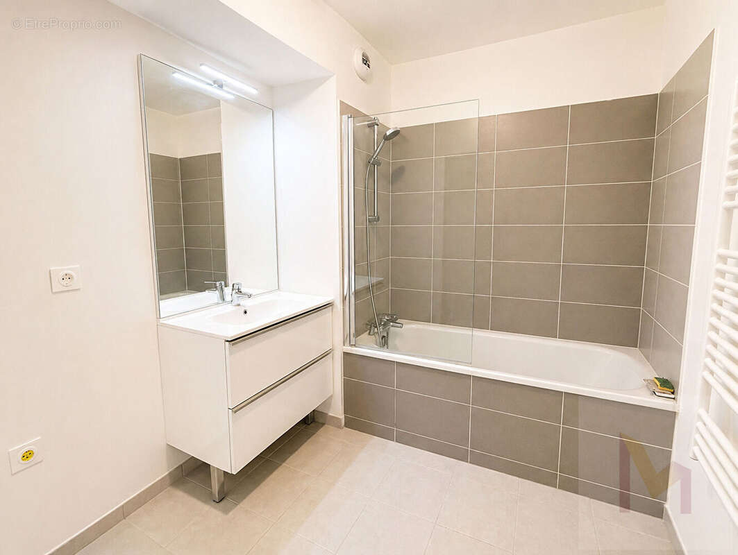 Appartement à NEUILLY-PLAISANCE