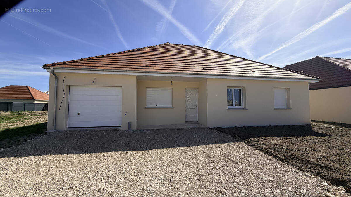 Maison à ROSIERES-PRES-TROYES