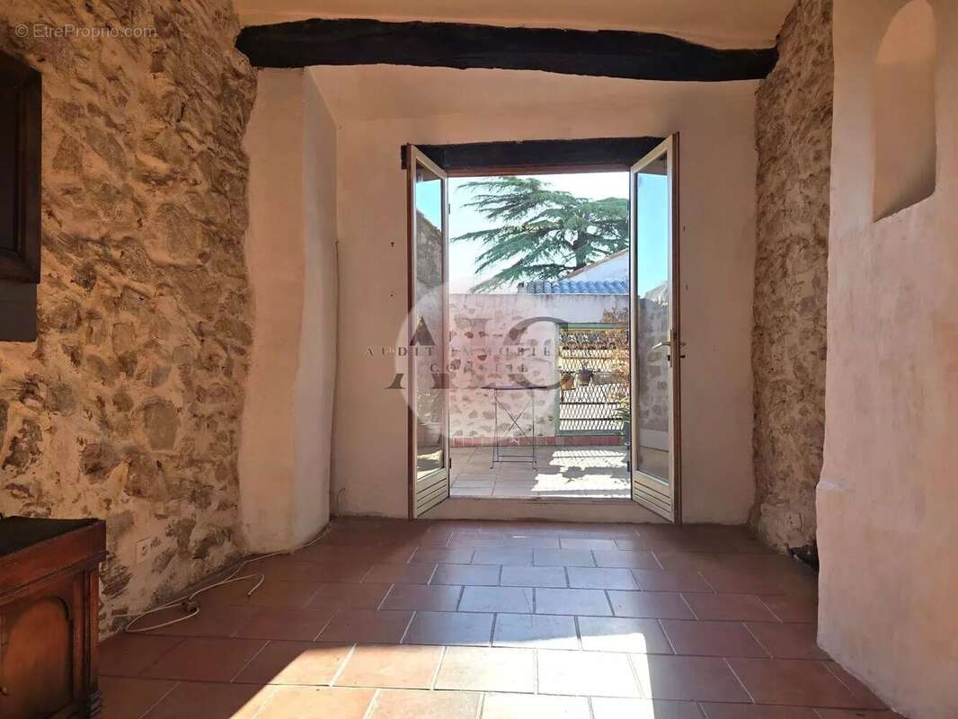 Maison à MONTAUROUX