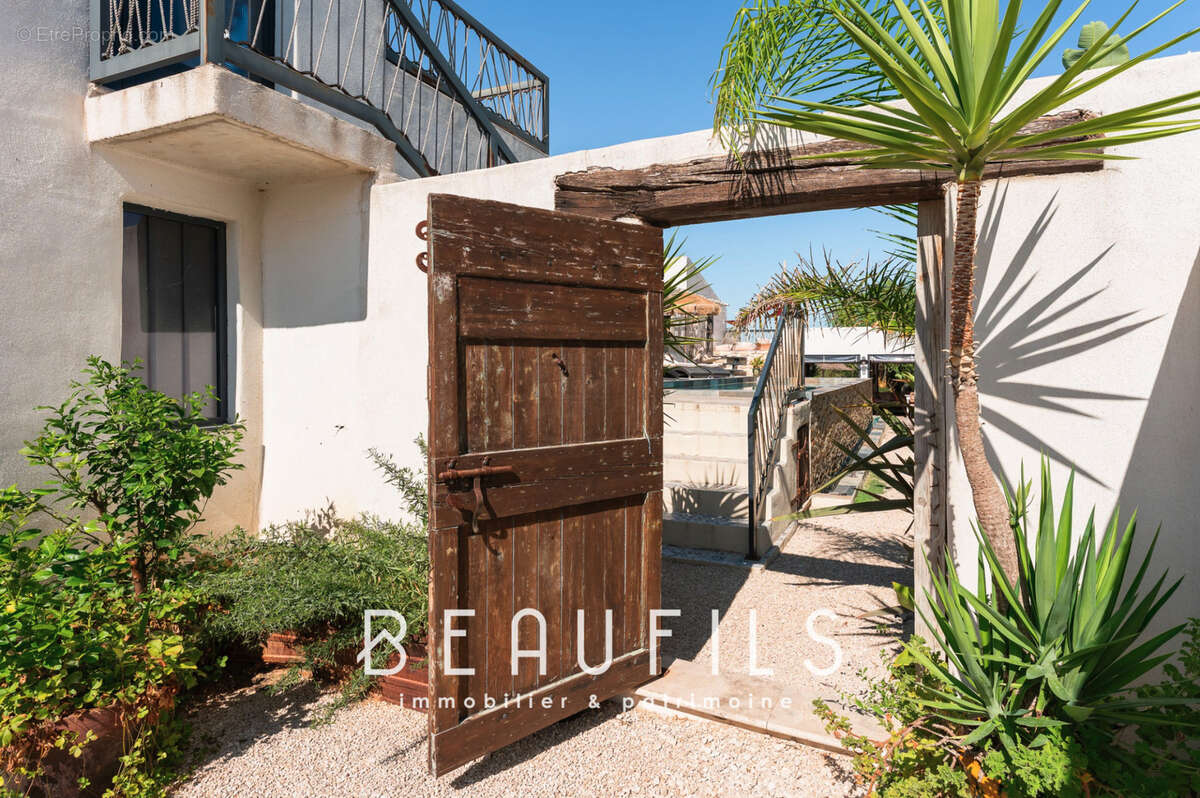 Exclusivité. Villa méditerranéenne aux Saintes Maries de la Mer - photo 8