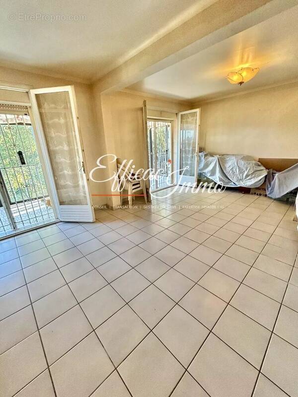Villa T4 + garage sur 4500m2 de terrain - photo 2