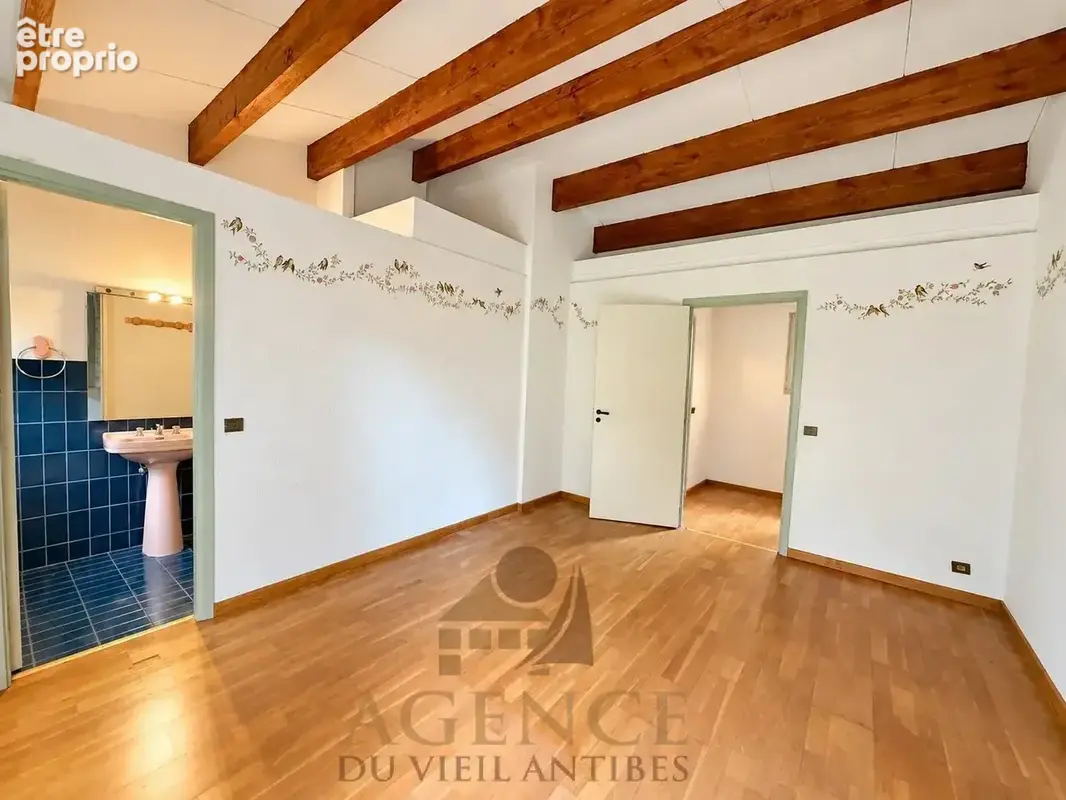 Antibes Suquette Maison avec terrain 2100m2– Authentique propriété en pierre – Environnement privilégié – Fort potentiel – Pisci - photo 13